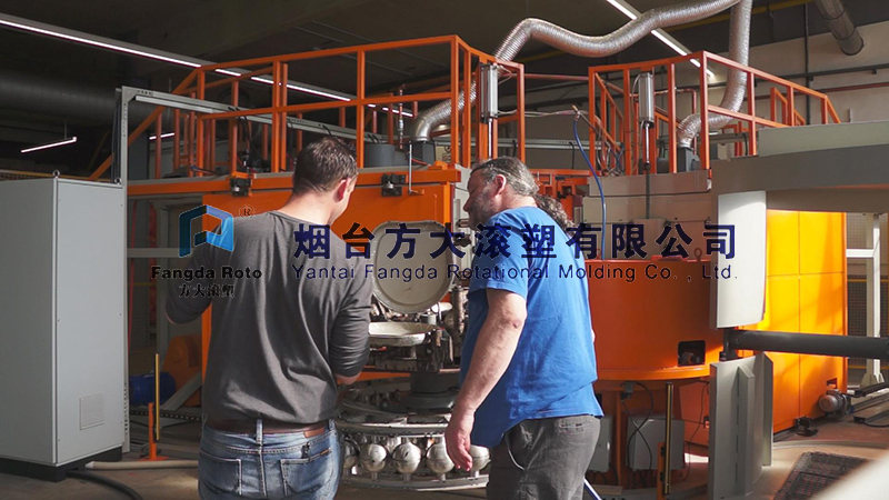 乌兰察布人生就是博官网滚塑设备全面进入欧洲市场，切合欧盟高尺度要求